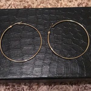 10kt gold hoop earrings